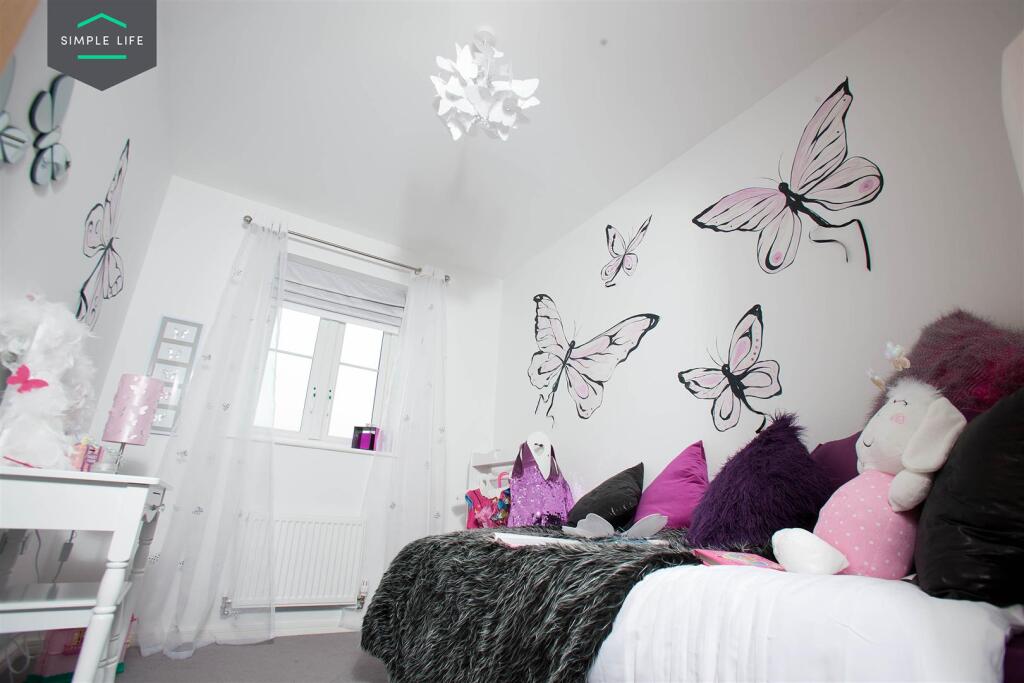 Trent_bedroom2.jpg