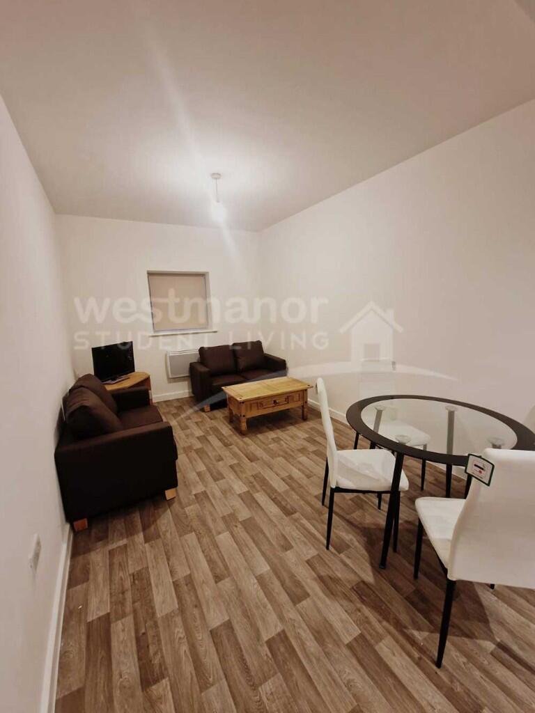 FLAT 5 
