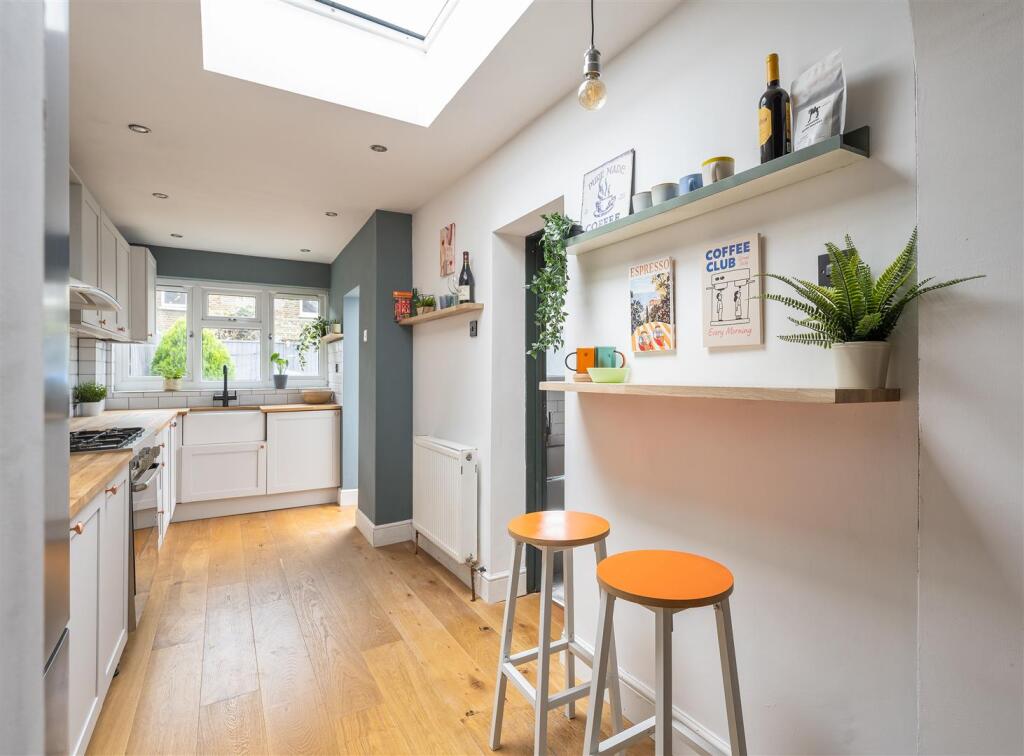 Trumpington Road, E7