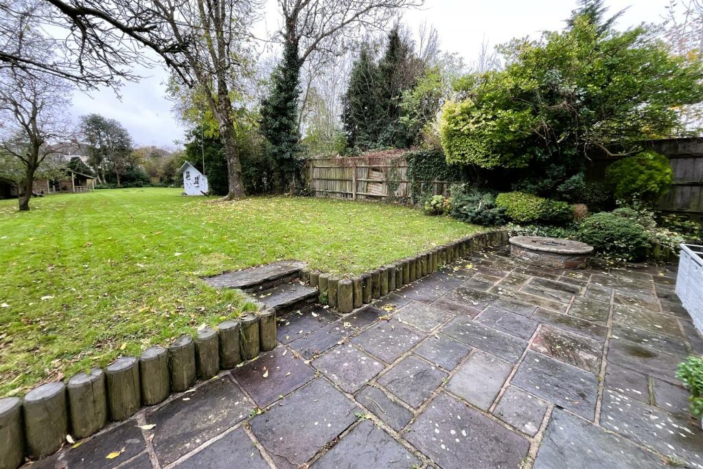 38 Middle Road, Kingswood, Bristol BS15 4XH House 