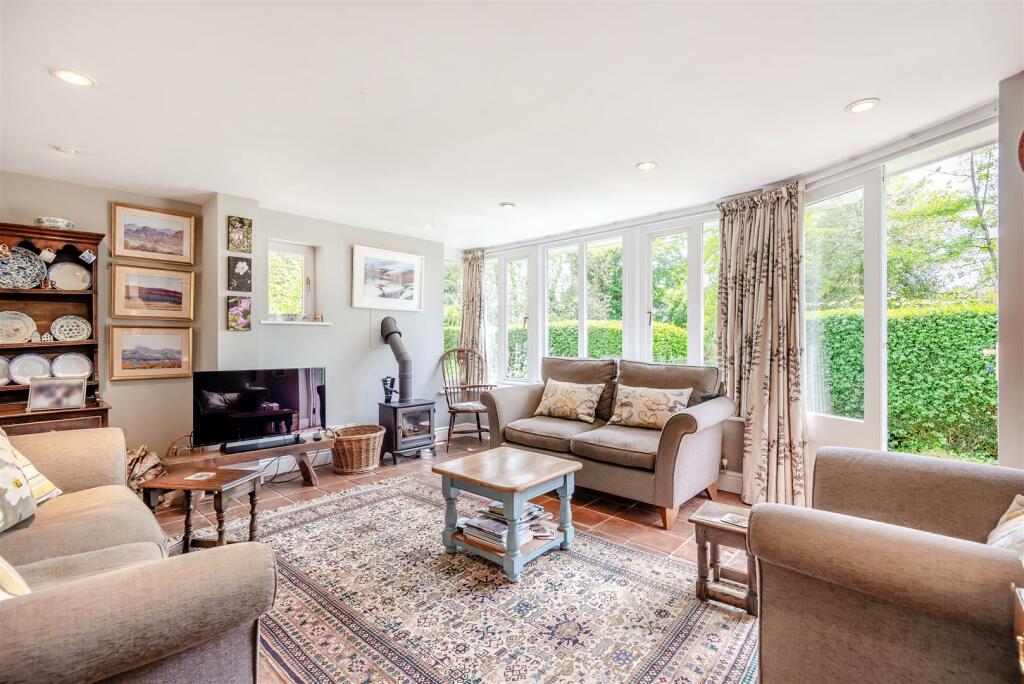 8552404-interior25.jpg