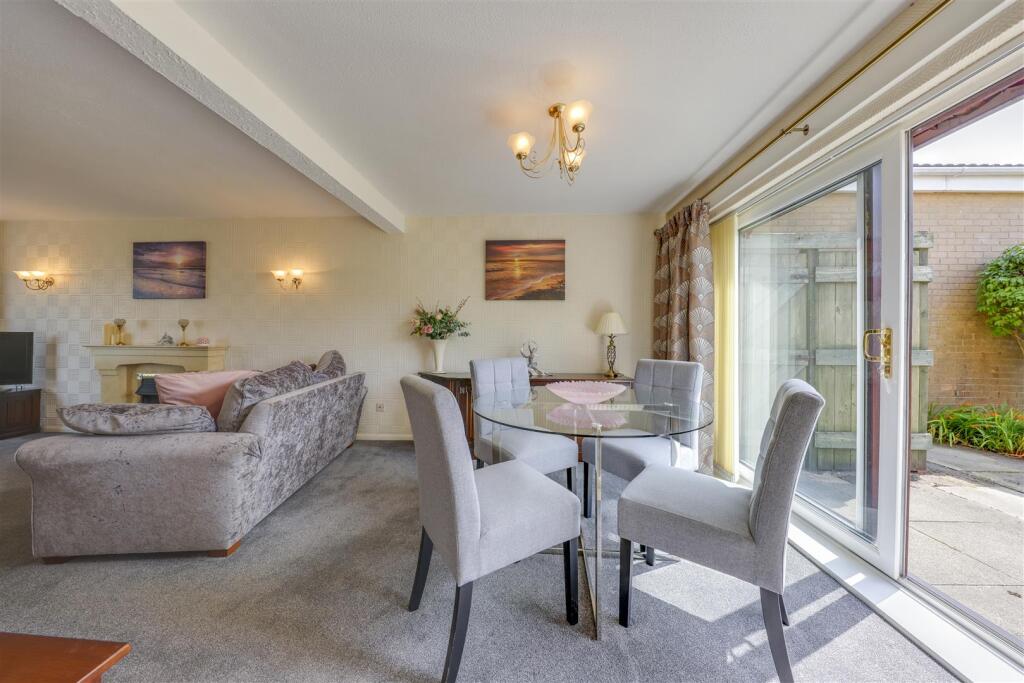 Dining Area open plan to Lounge