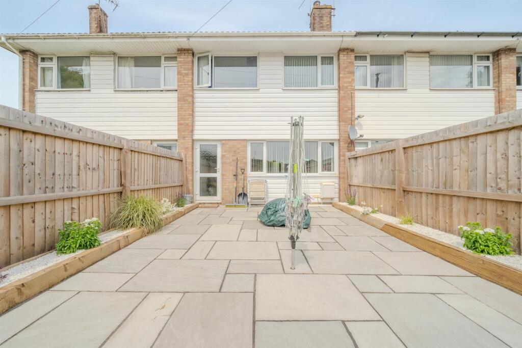 2 Stokes Drive-18.jpg