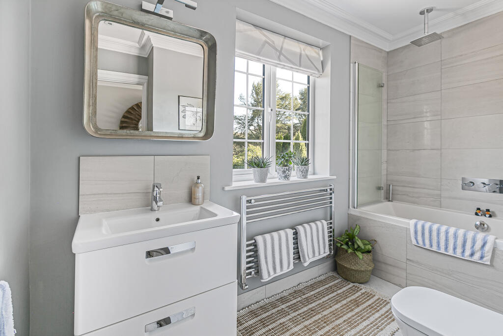 Ensuite