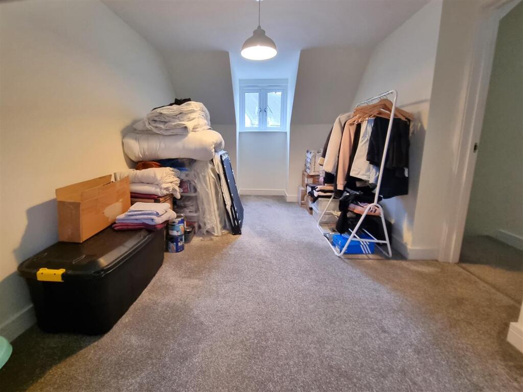 Bedroom 2.jpg