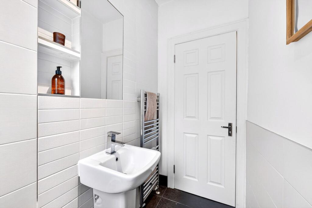 Cloakroom Wc