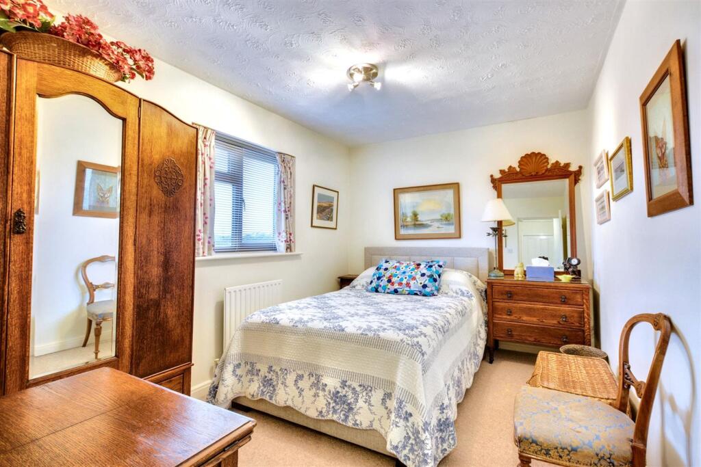 Bedroom 3_1.jpeg