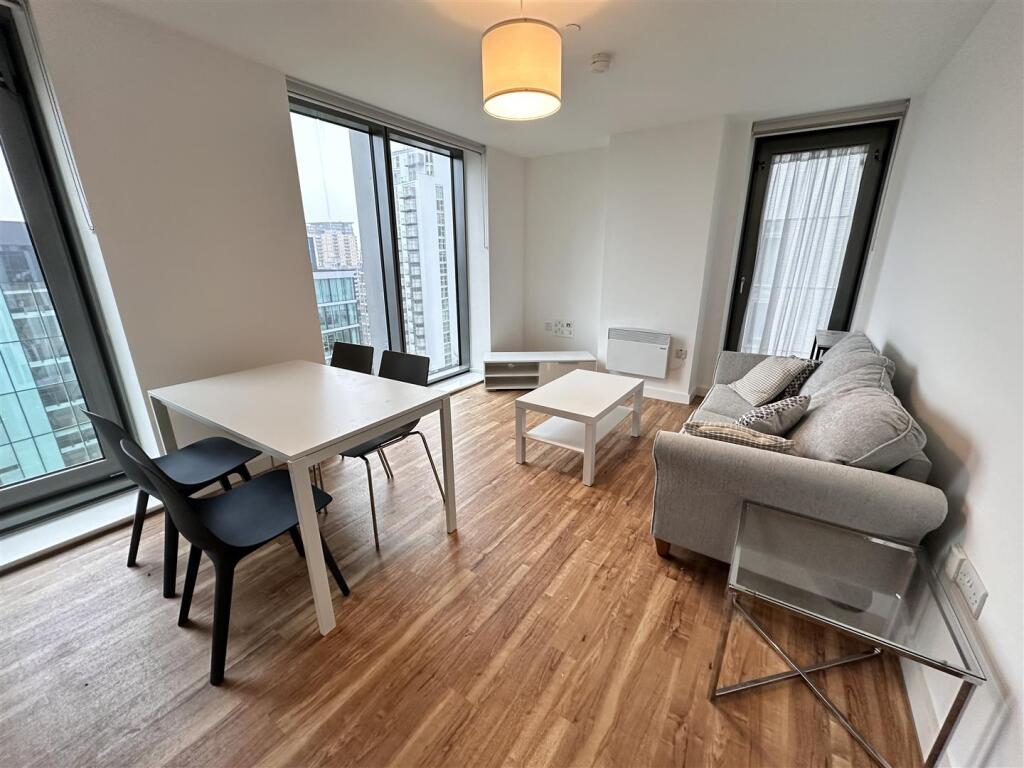 Michigan Point, Michigan Avenue, Salford