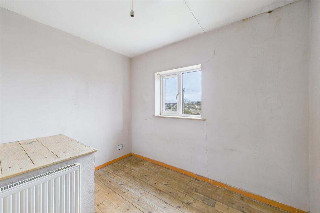 85 Stirtingale Road, Kingsway, Bath BA2 2NG | Free