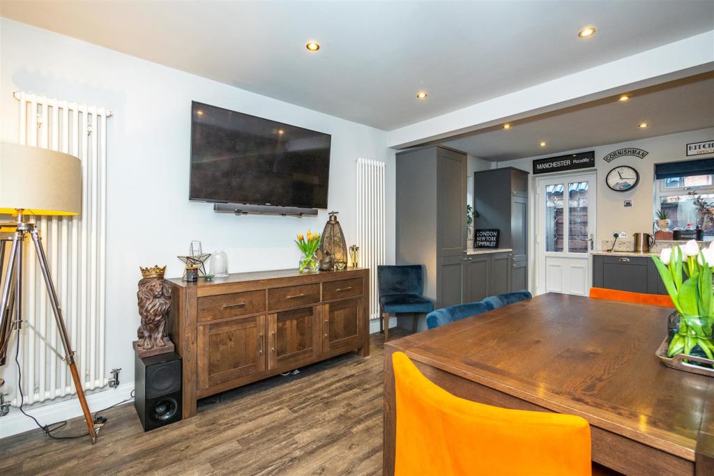 Dining Area Aspect 2.jpg
