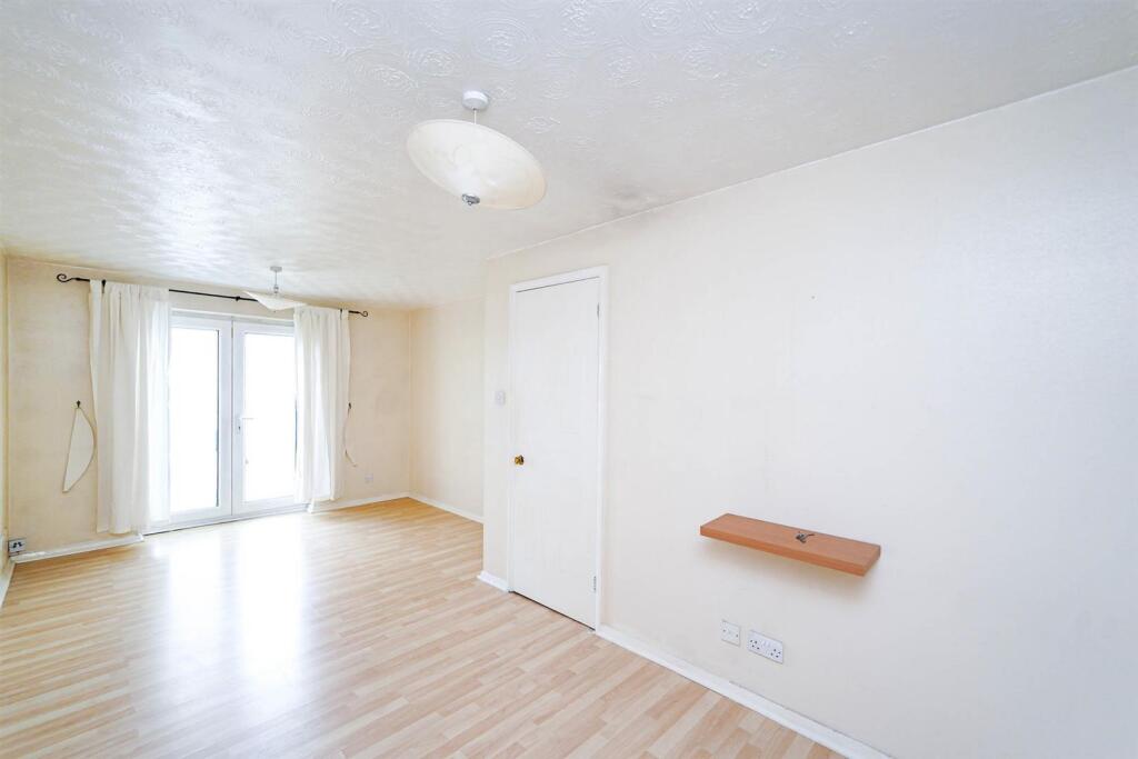 Thurlow Close-6_web.jpg