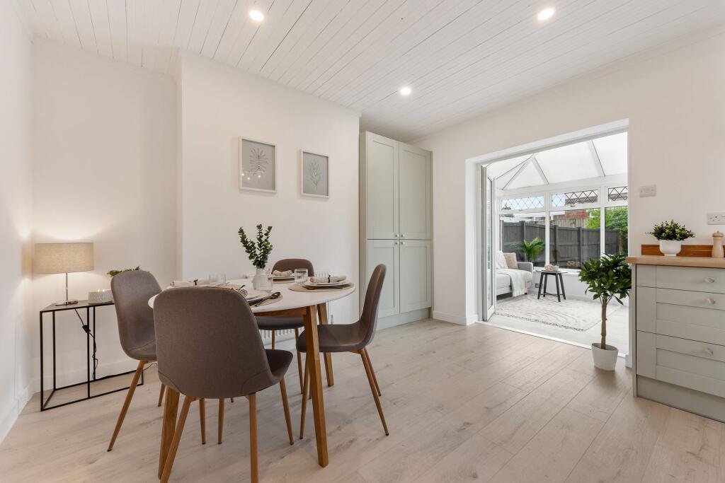 Studholme Avenue, Penwortham, PR1