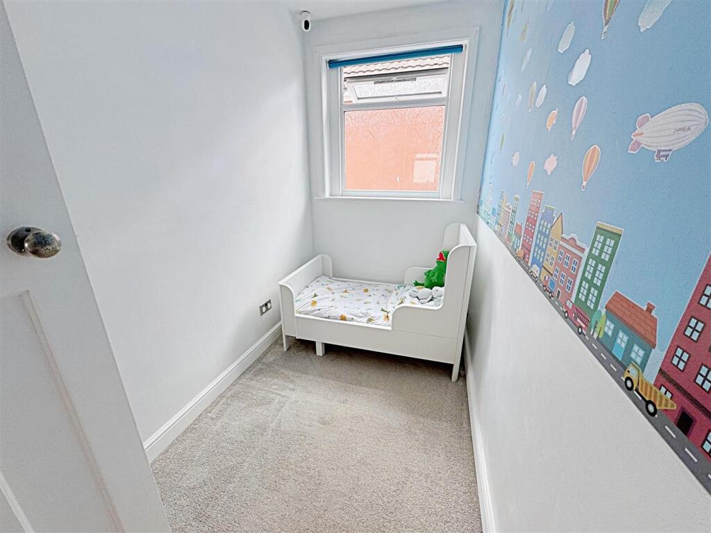 BEDROOM 3
