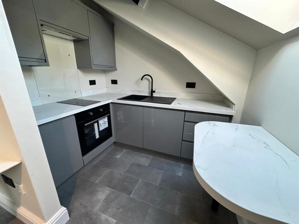 WhatsApp Image 2025-04-01 at 14.32.51.jpeg