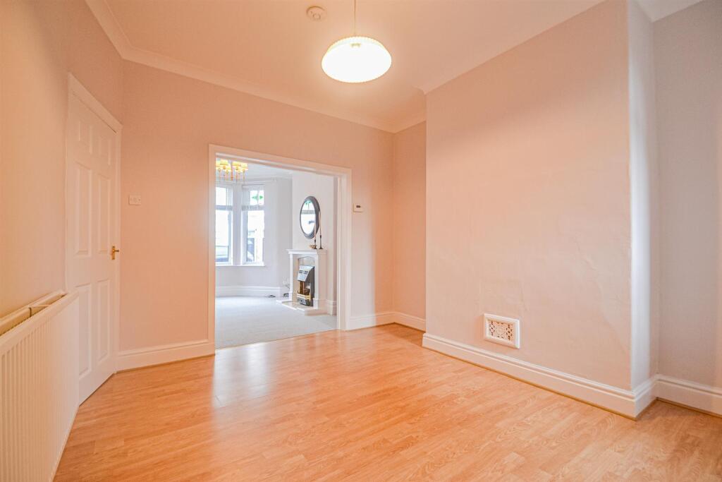 Dining Room to Lounge