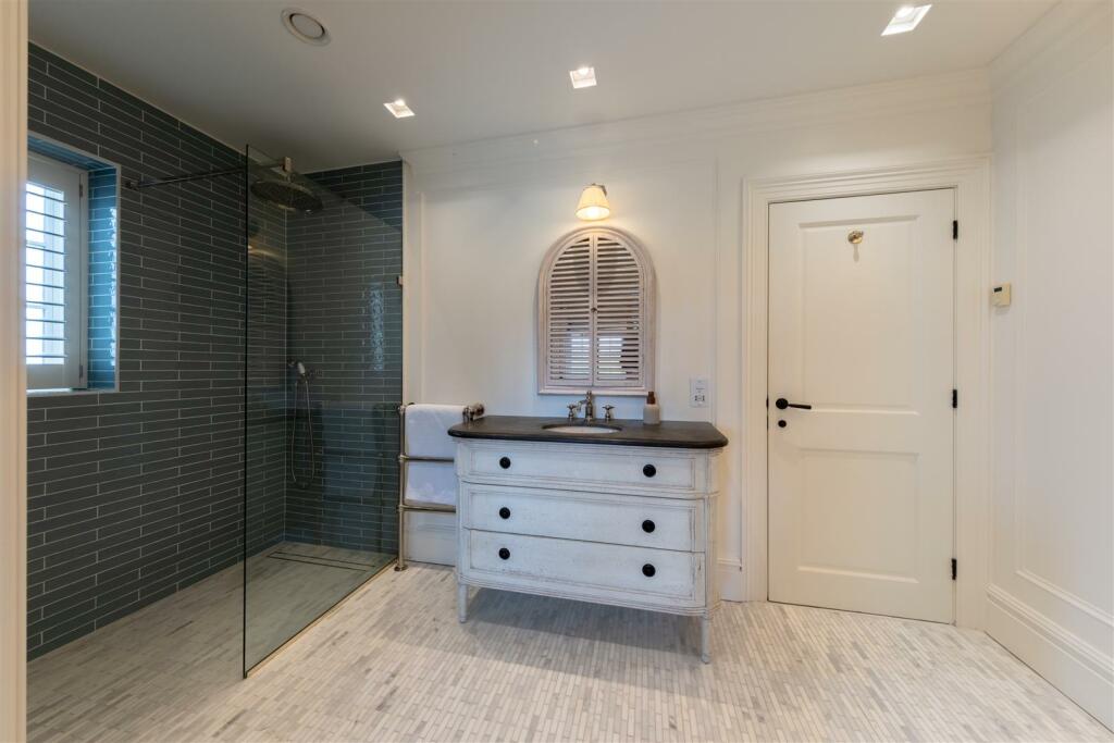 Penncarrow House-078.jpg