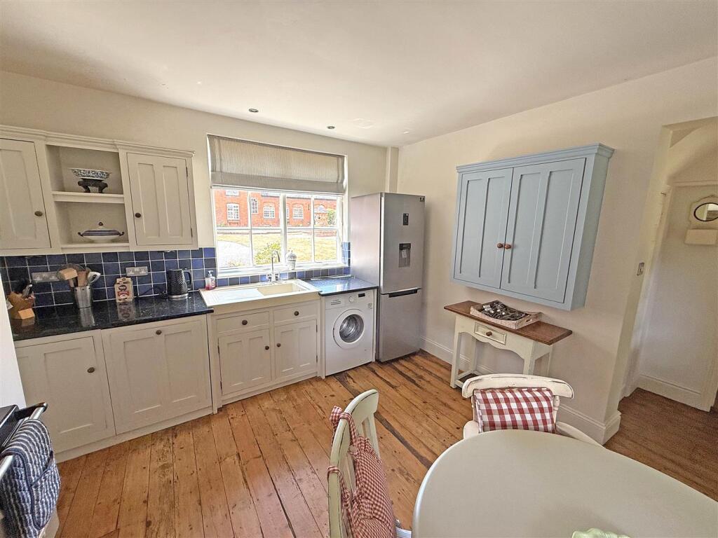 Breakfast kitchen