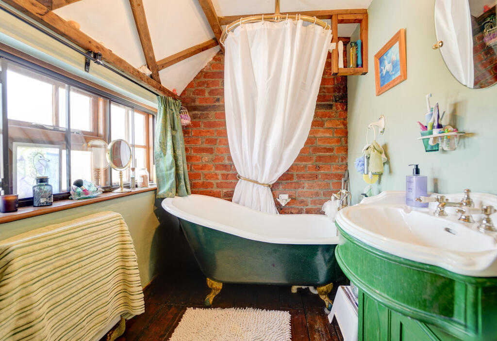 Upstairs Bathroom