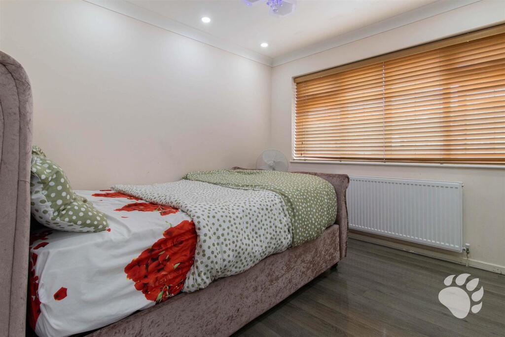 Bedroom 2 - 1F