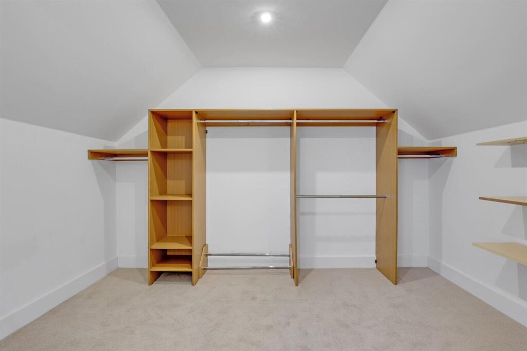 04-9347JHMCSR - 20 Yew Tree Court - 10-medium.jpg