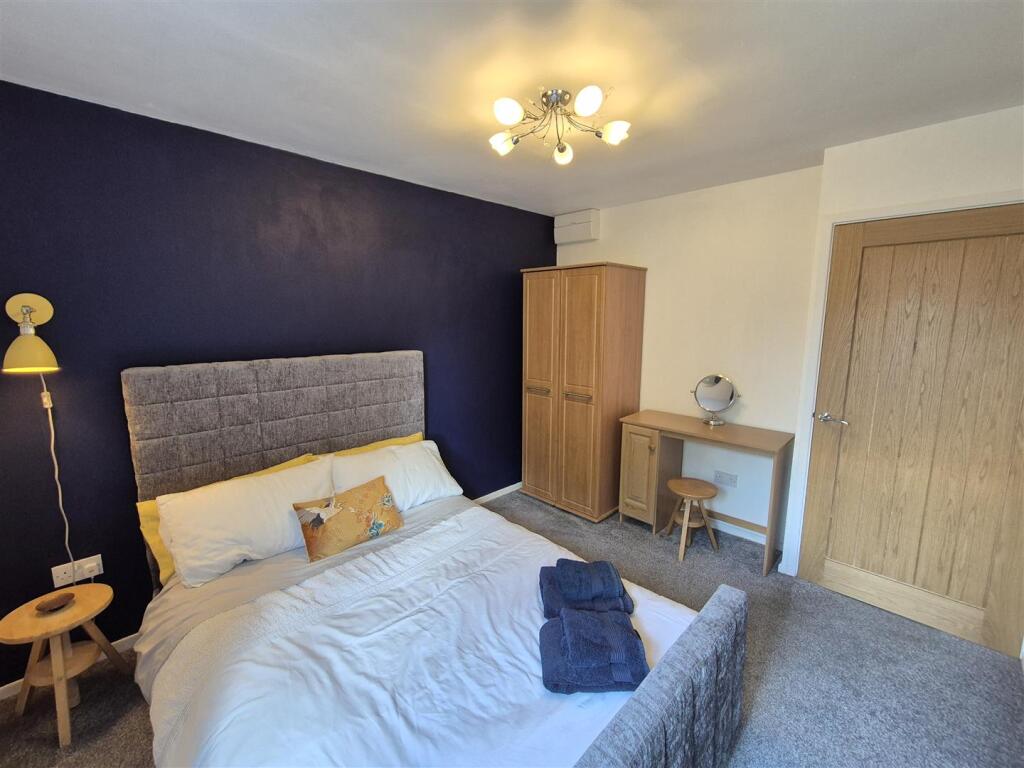 Double Bedroom