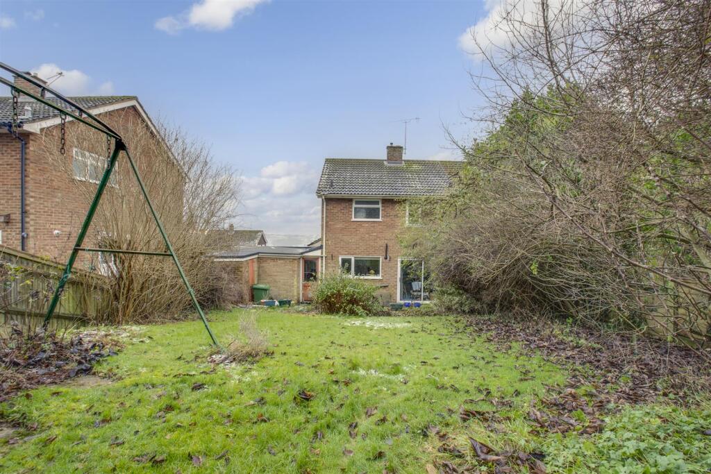56 Grays Lane, HP13 5UG-13.jpg