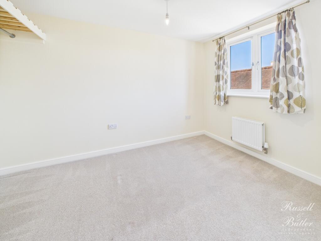 CAM01995G0-PR0330-STILL017