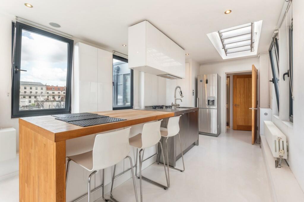 kitchen (4).jpg