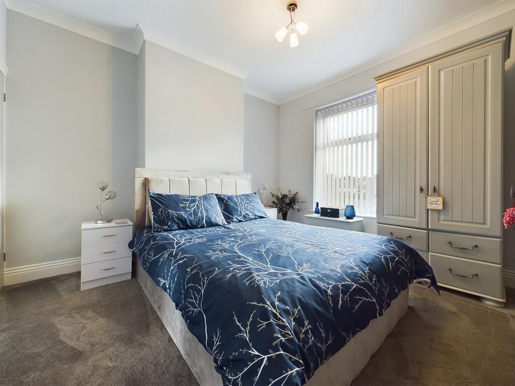 CAM04273G0-PR0067...