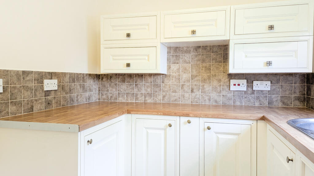 Kitchen 2