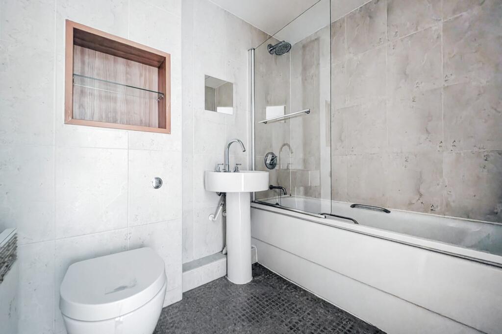 31 Cameronian Square, Worsdell Drive, Gateshead, Tyne And Wear, NE8 2DB