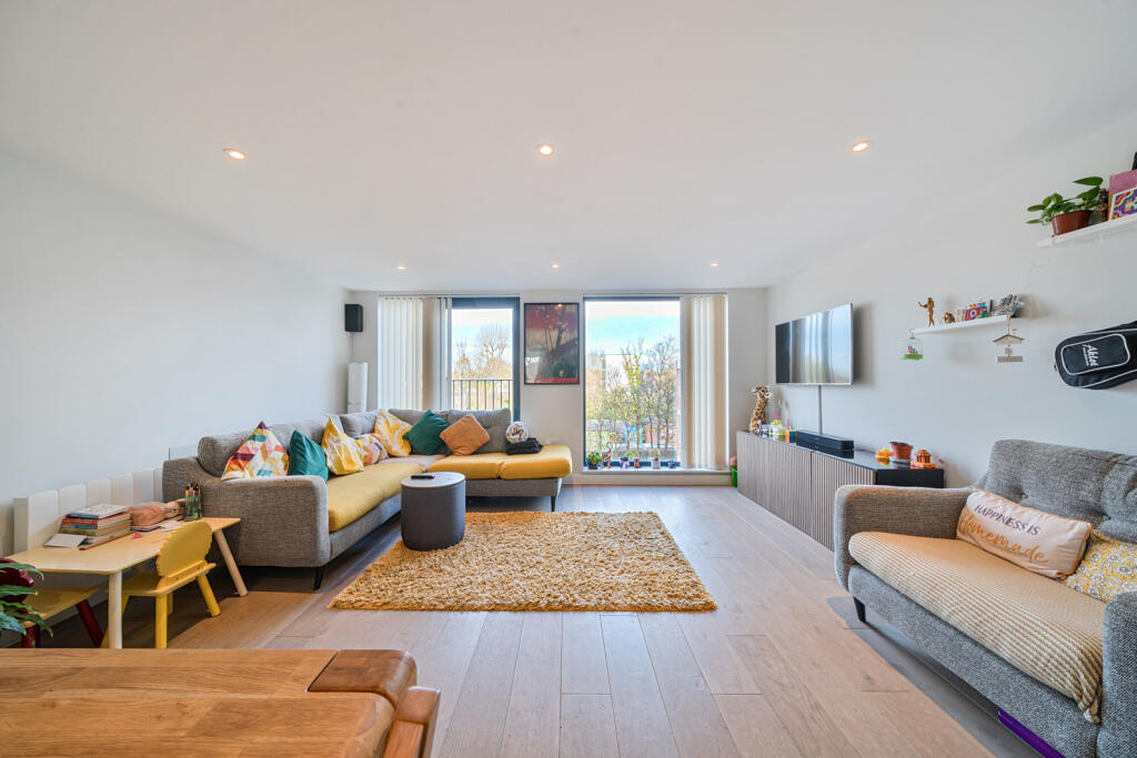 1376166-1-69145d6...