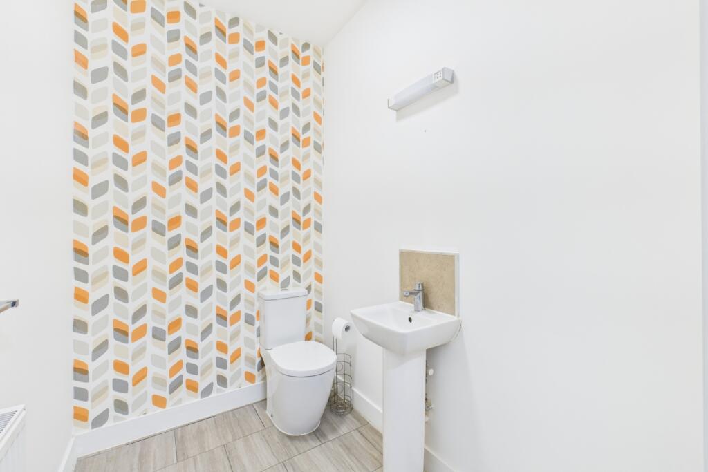 CAM03162G0-PR0365-STILL006