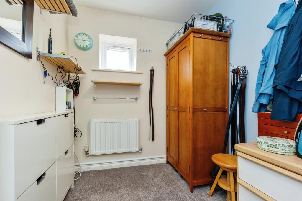 Dressing Room/Bed 4