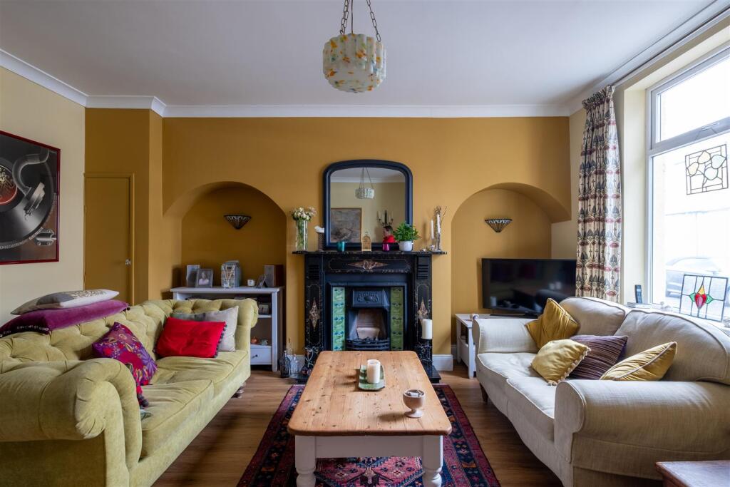 11 Edna Terr GEA-2.jpg