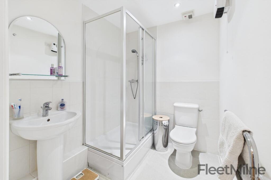 Ensuite bathroom
