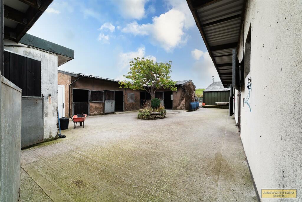 STABLES