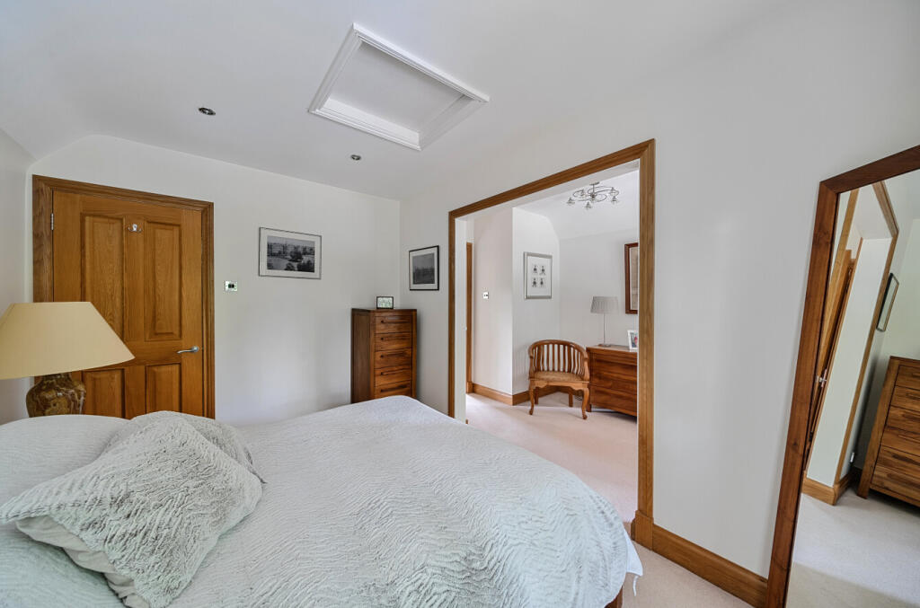 1299882-27-682f40...