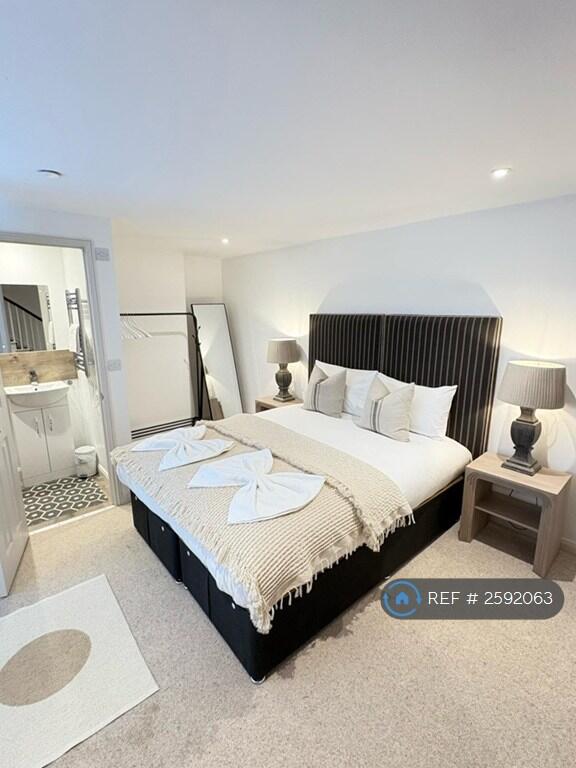 Double Bed Set Up 