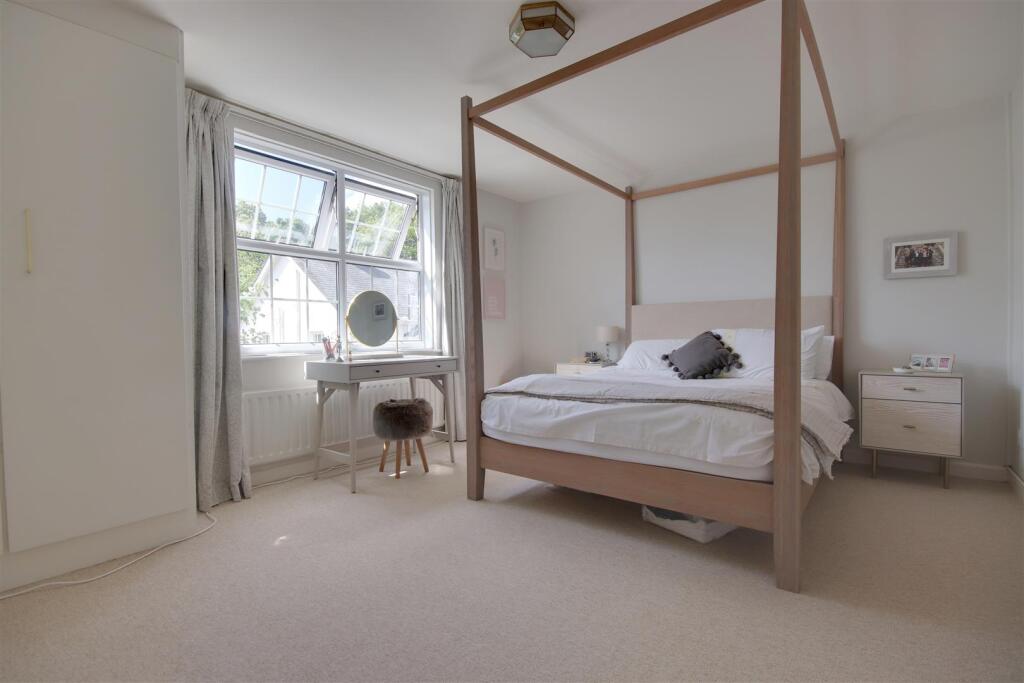 Bedroom 2.jpg