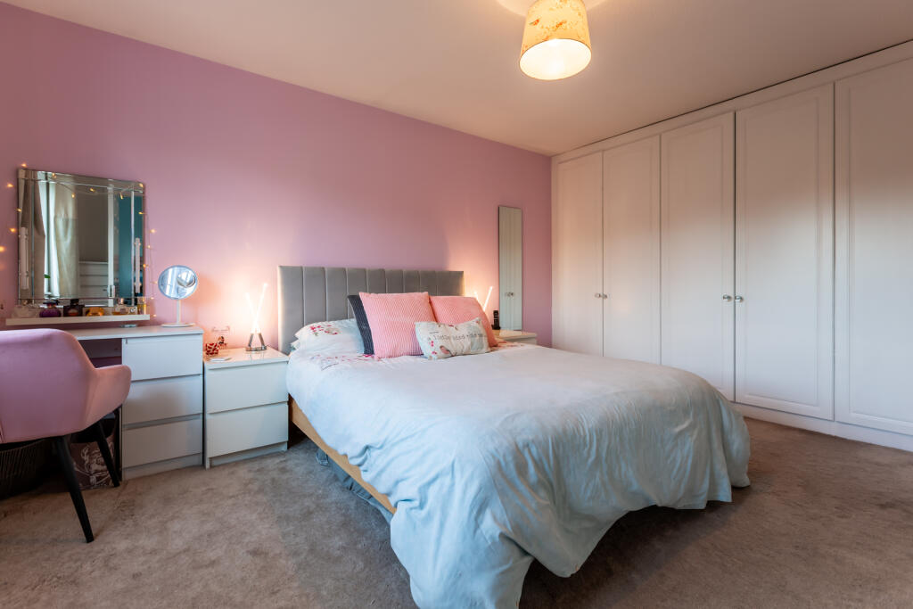 Robinson-David-Estate-Agents-Gloucester-Cherringto