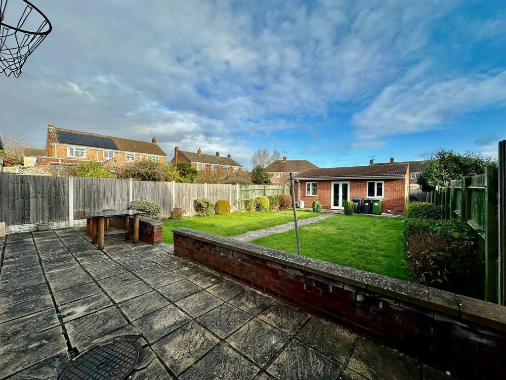 WhatsApp Image 2024-12-09 at 13.59.02_70204837.jpg