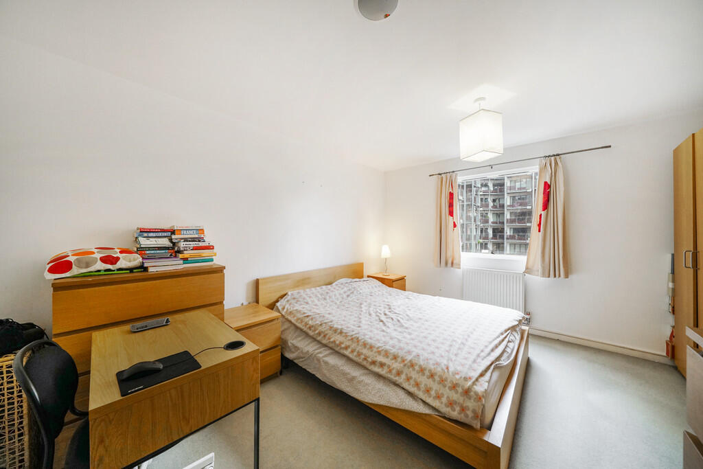 8 Seren Park Gard...