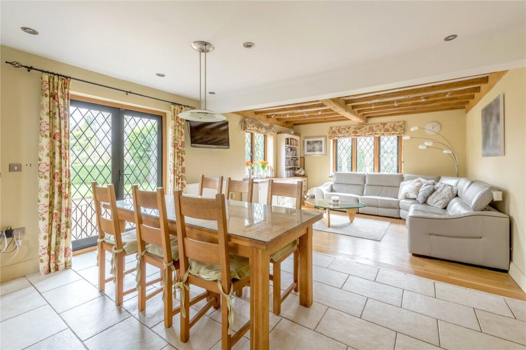 Breakfast/Family Rm
