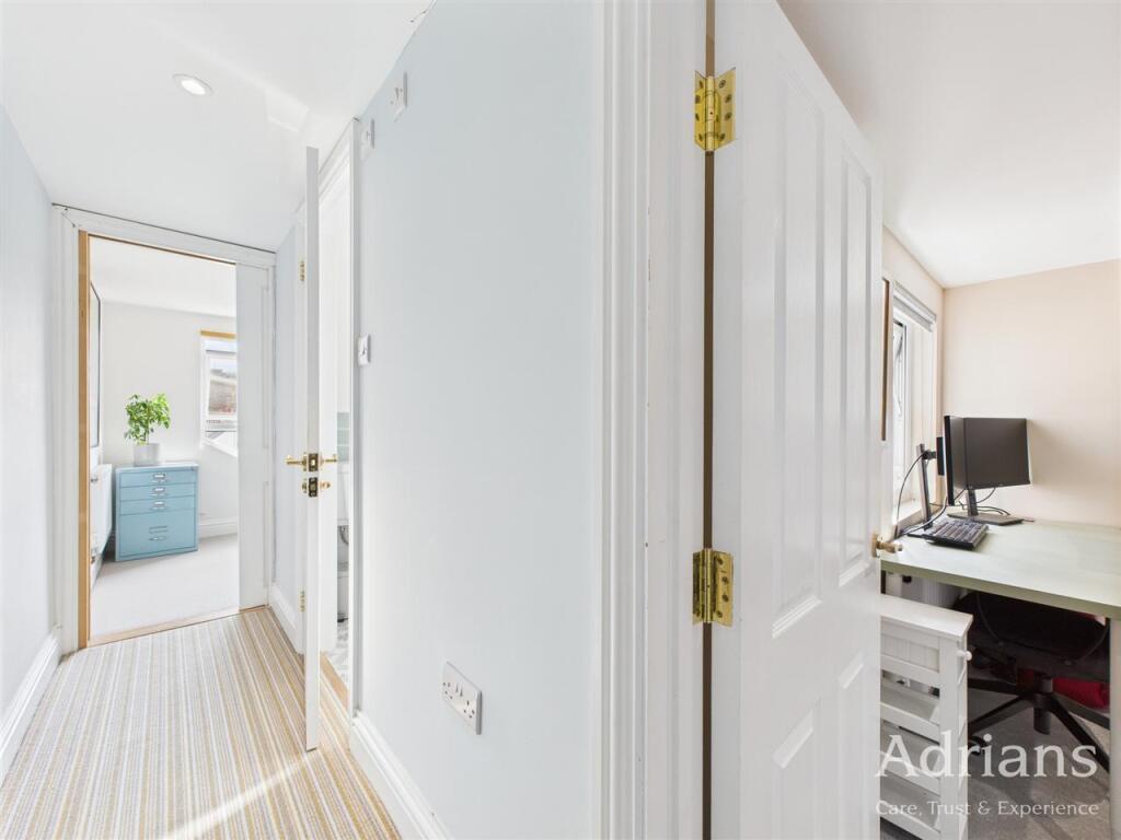 SECOND FLOOR LANDING
