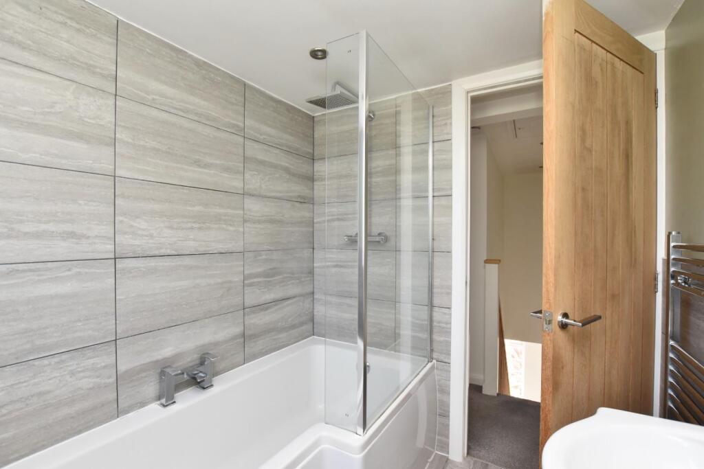 New Bartolomew Lane (2).JPG