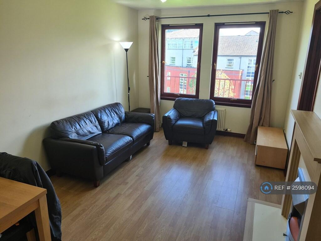 Lounge/Dinning Room
