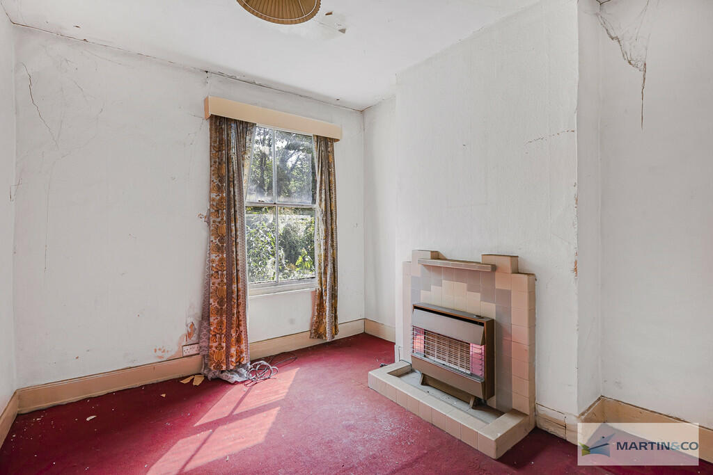 9_32709_watermark...