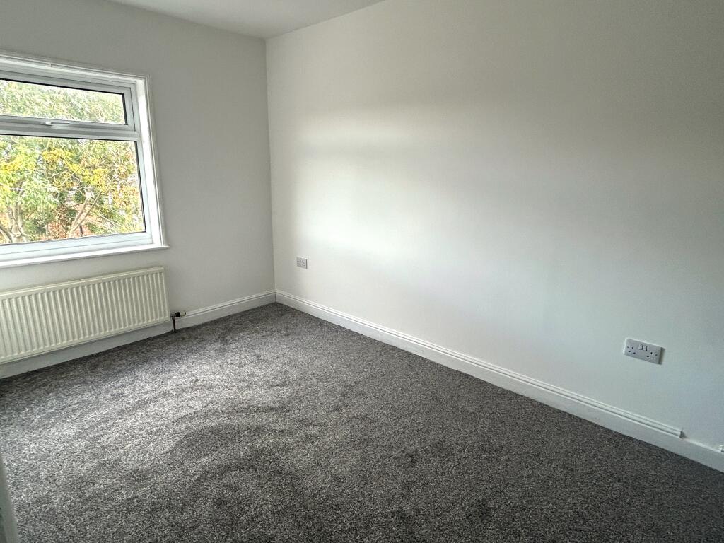 Bedroom 2 T202509030958.jpg