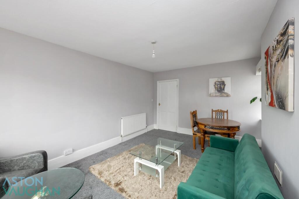 Gloucester Place , Flat 4-005.jpg